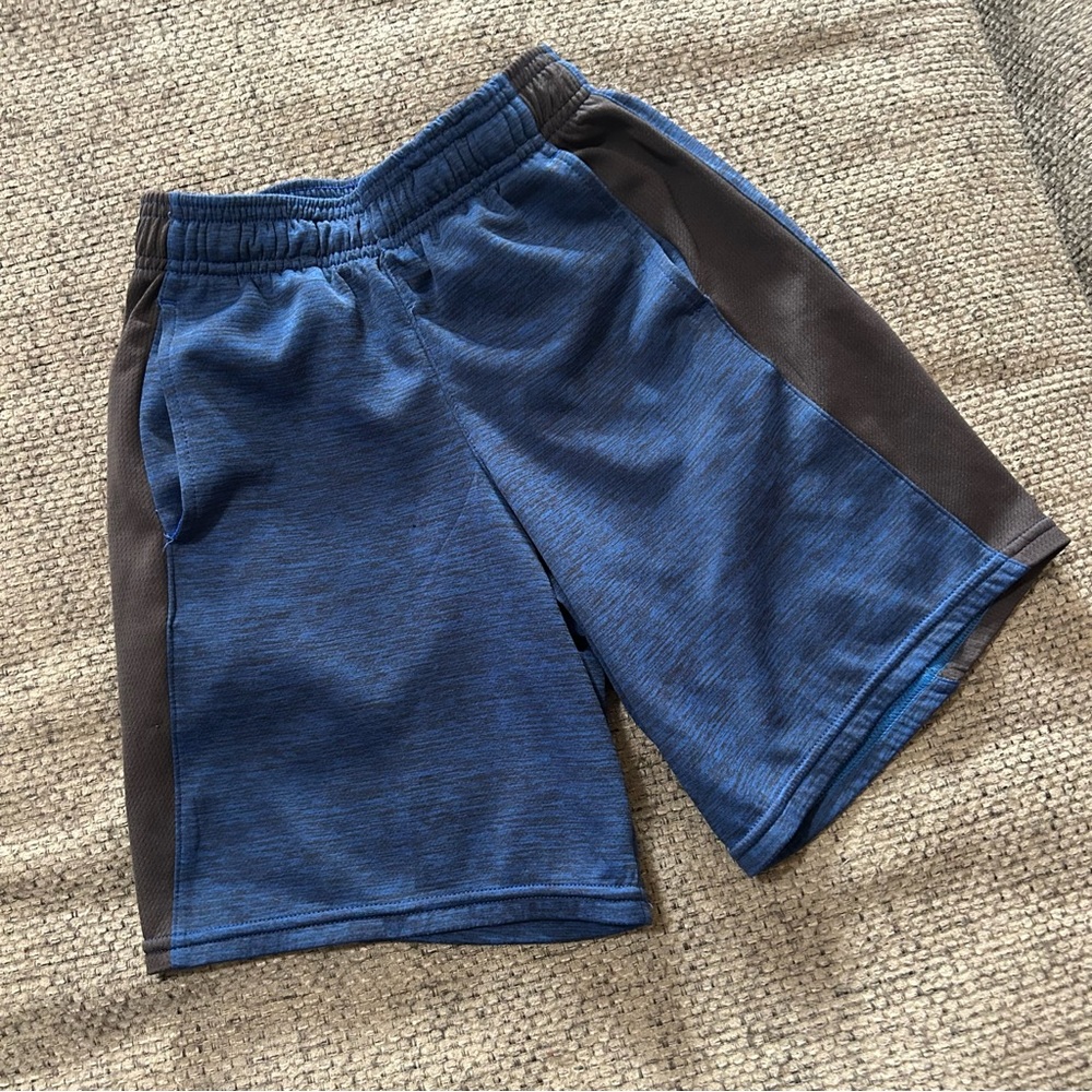 Champion C9 Blue and Gray Shorts Boys Small (6-7)
